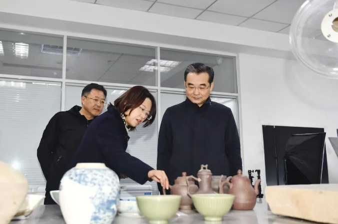 史志军调研文物工作